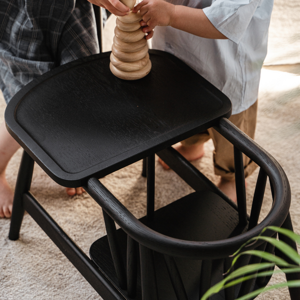 Smilla Toddler-stol - sortbejdset eg