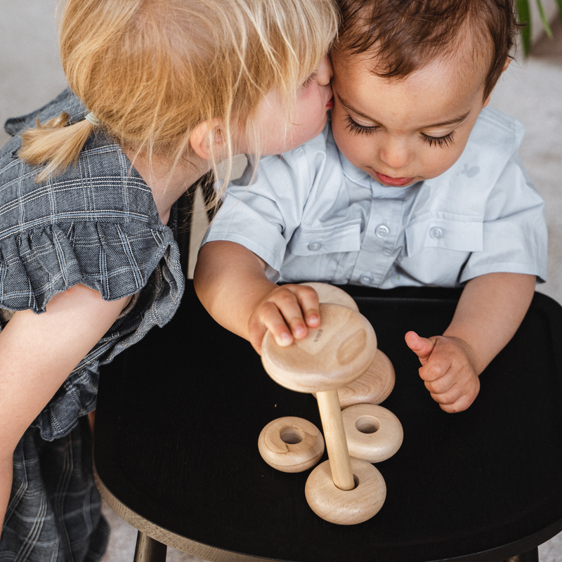 Smilla Toddler-stol - sortbejdset eg